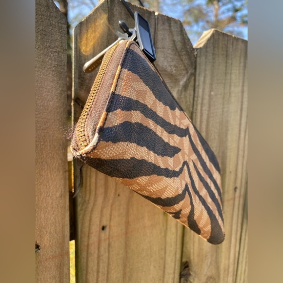 Michael Kors Tiger Stripe Wallet​​ - Picture 5 of 5